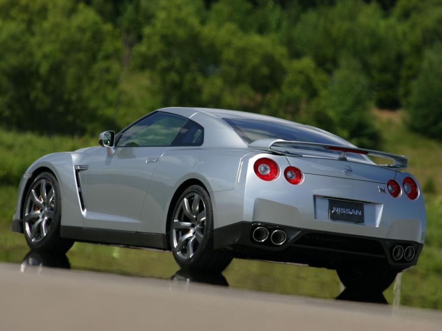  Nissan GT-R 2007 года  (фото 81 из 480)
